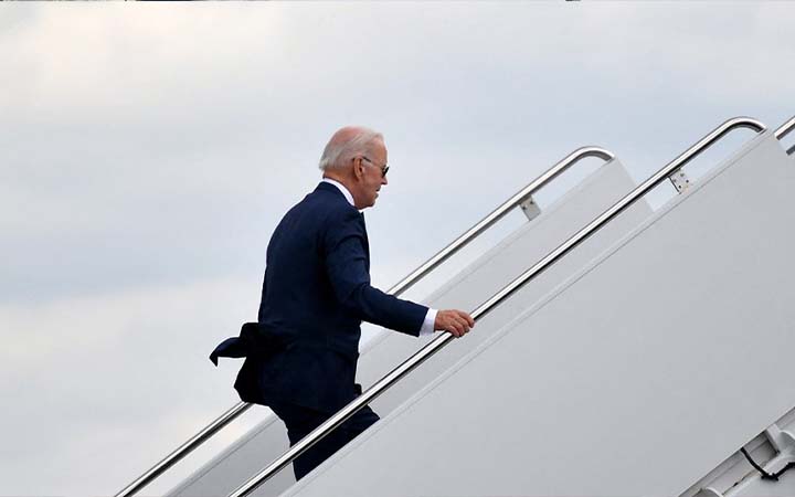 রানির শেষকৃত্যে যোগ দেবেন বাইডেন